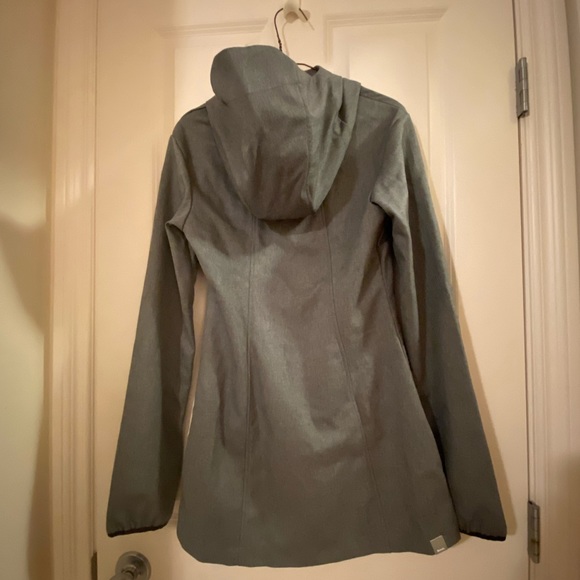 BENCH GREY DENNEY SOFTSHELL JACKET SIZE SMALL NEW WITH TAGS - Picture 3 of 9
